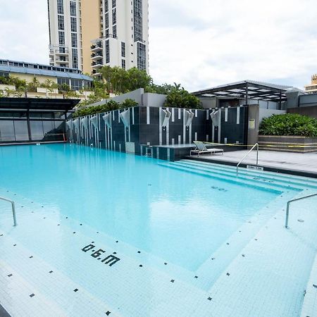 Circle On Cavill Apartment โกลด์โคสต์ ภายนอก รูปภาพ