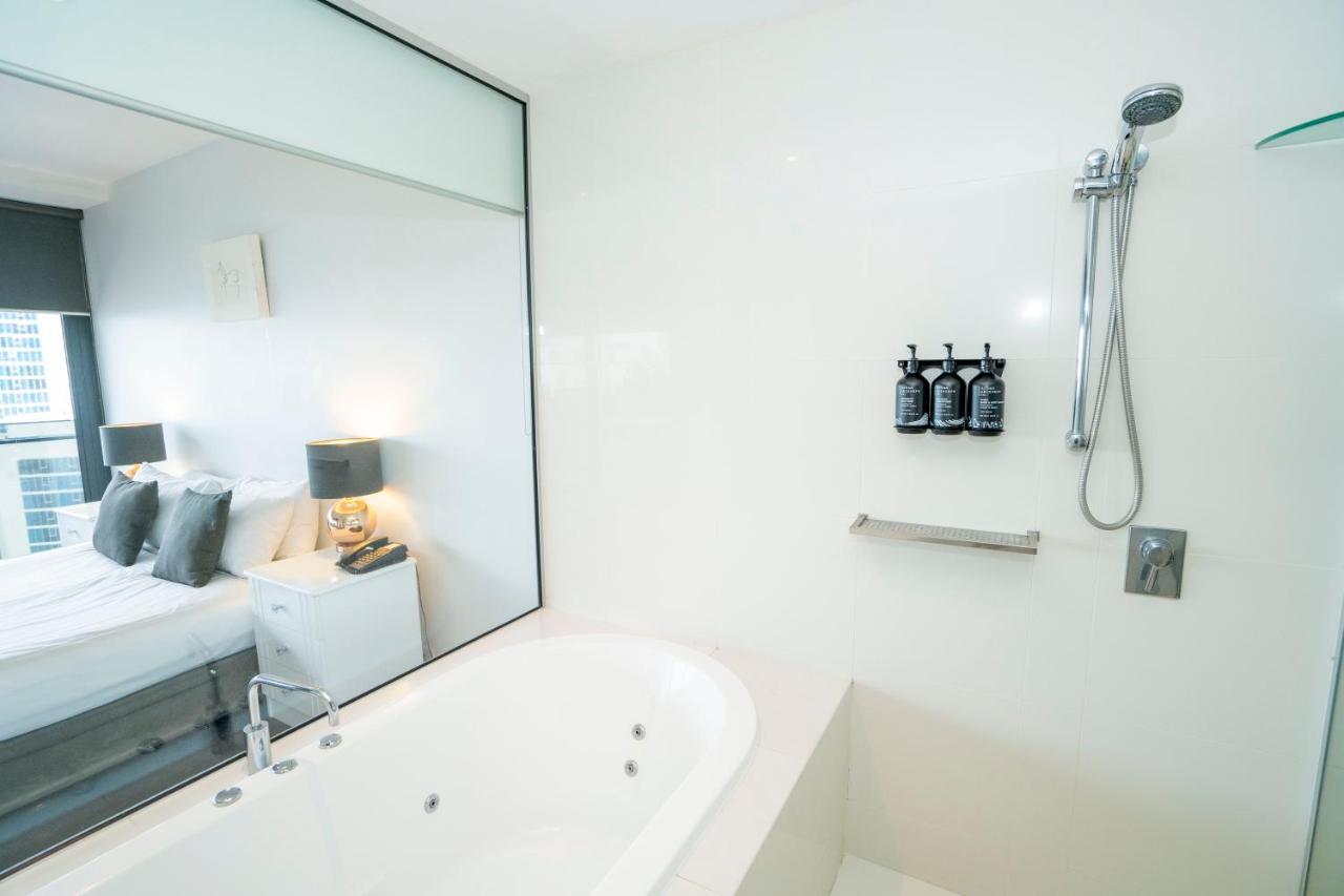 Circle On Cavill Apartment โกลด์โคสต์ ภายนอก รูปภาพ