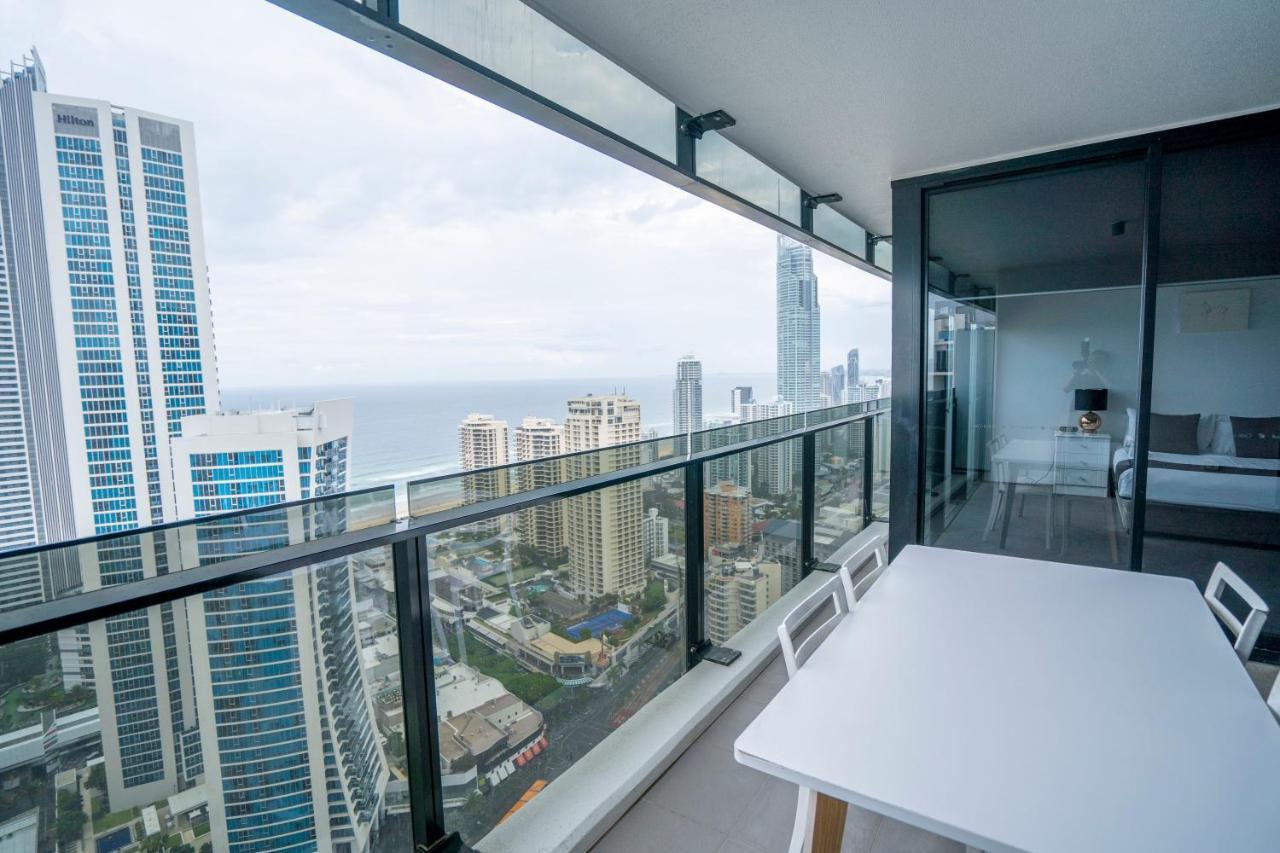 Circle On Cavill Apartment โกลด์โคสต์ ภายนอก รูปภาพ