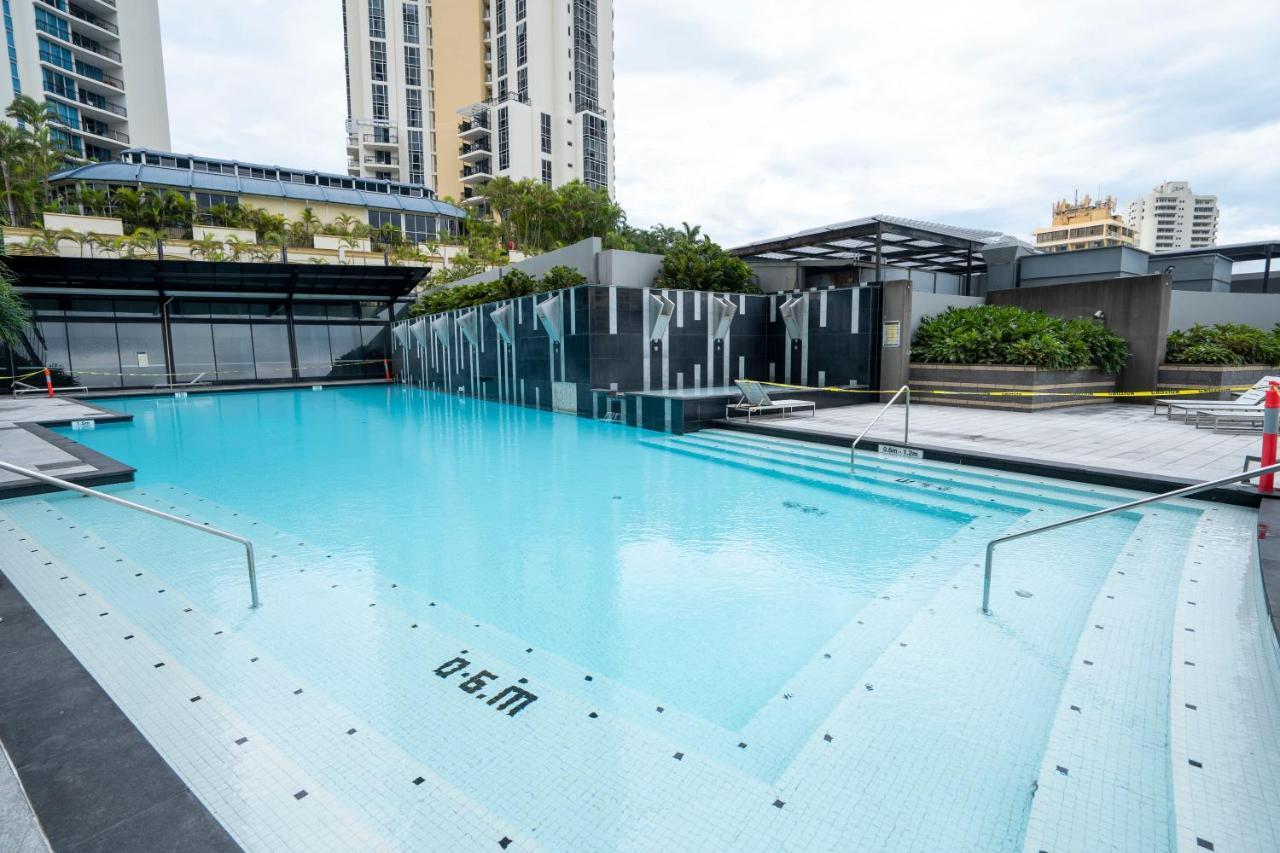 Circle On Cavill Apartment โกลด์โคสต์ ภายนอก รูปภาพ