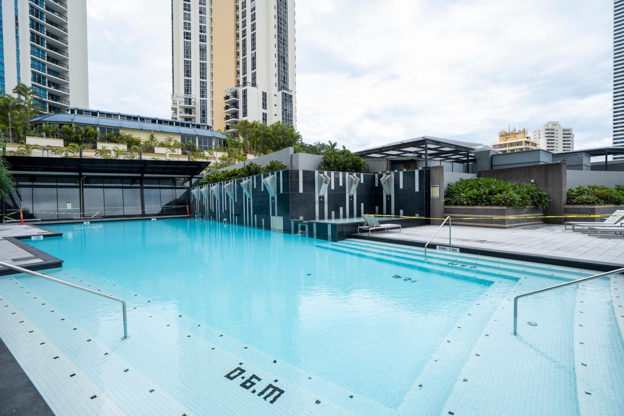 Circle On Cavill Apartment โกลด์โคสต์ ภายนอก รูปภาพ