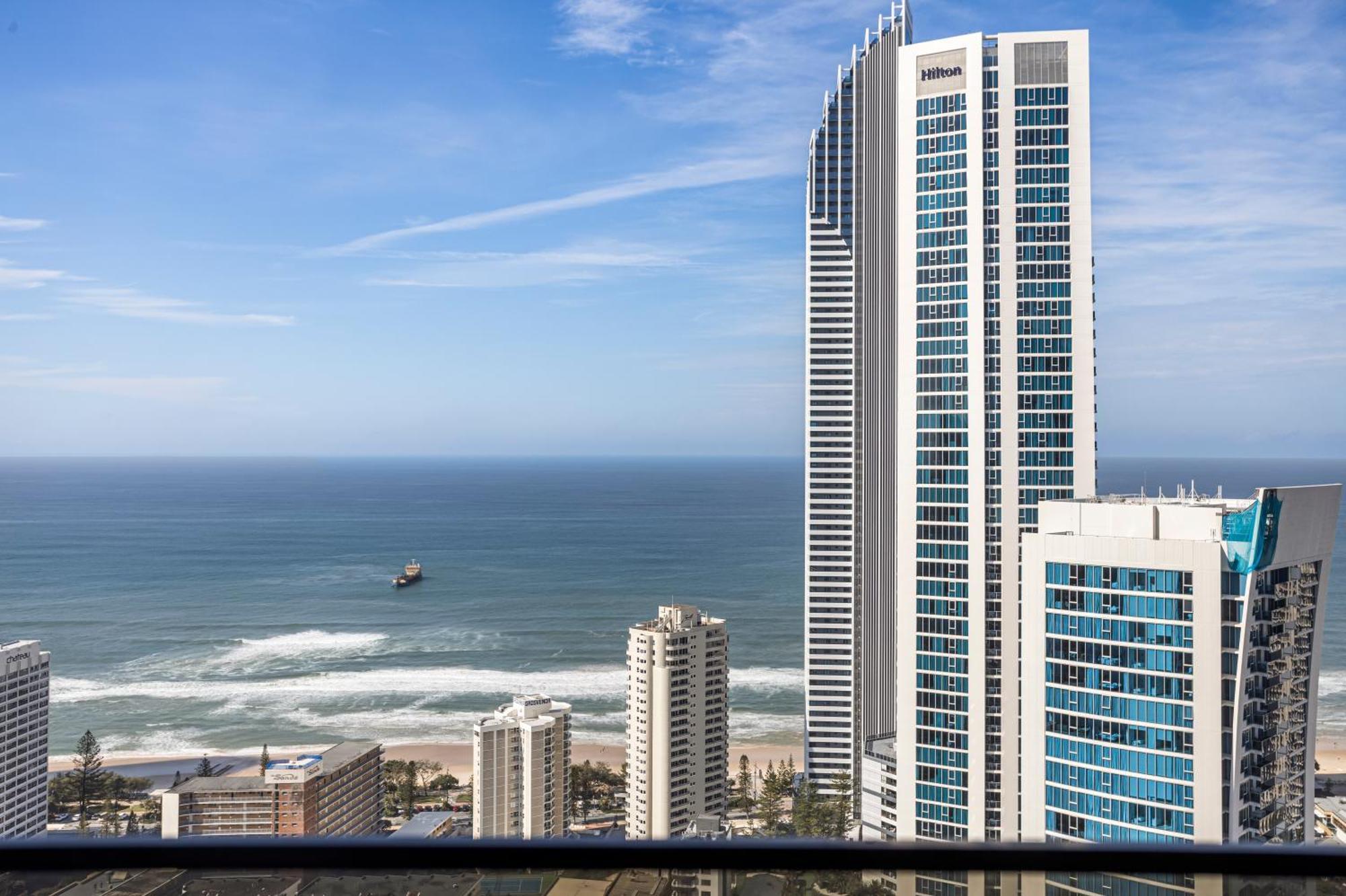 Circle On Cavill Apartment โกลด์โคสต์ ภายนอก รูปภาพ